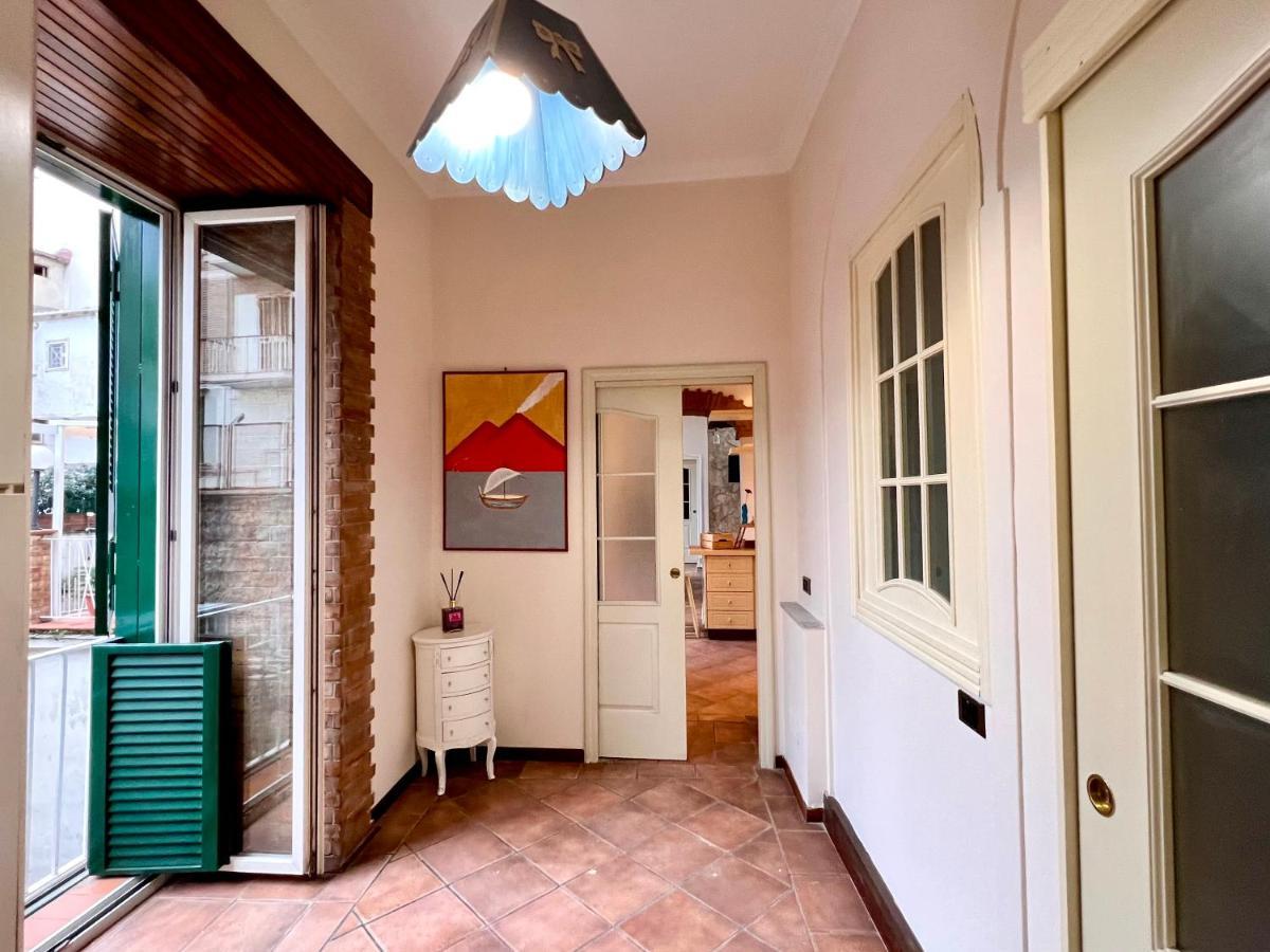 Domus Elena - Plebiscito Apartment Naples Luaran gambar