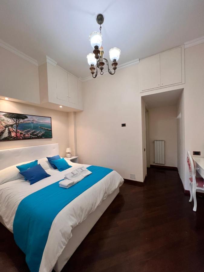 Domus Elena - Plebiscito Apartment Naples Luaran gambar